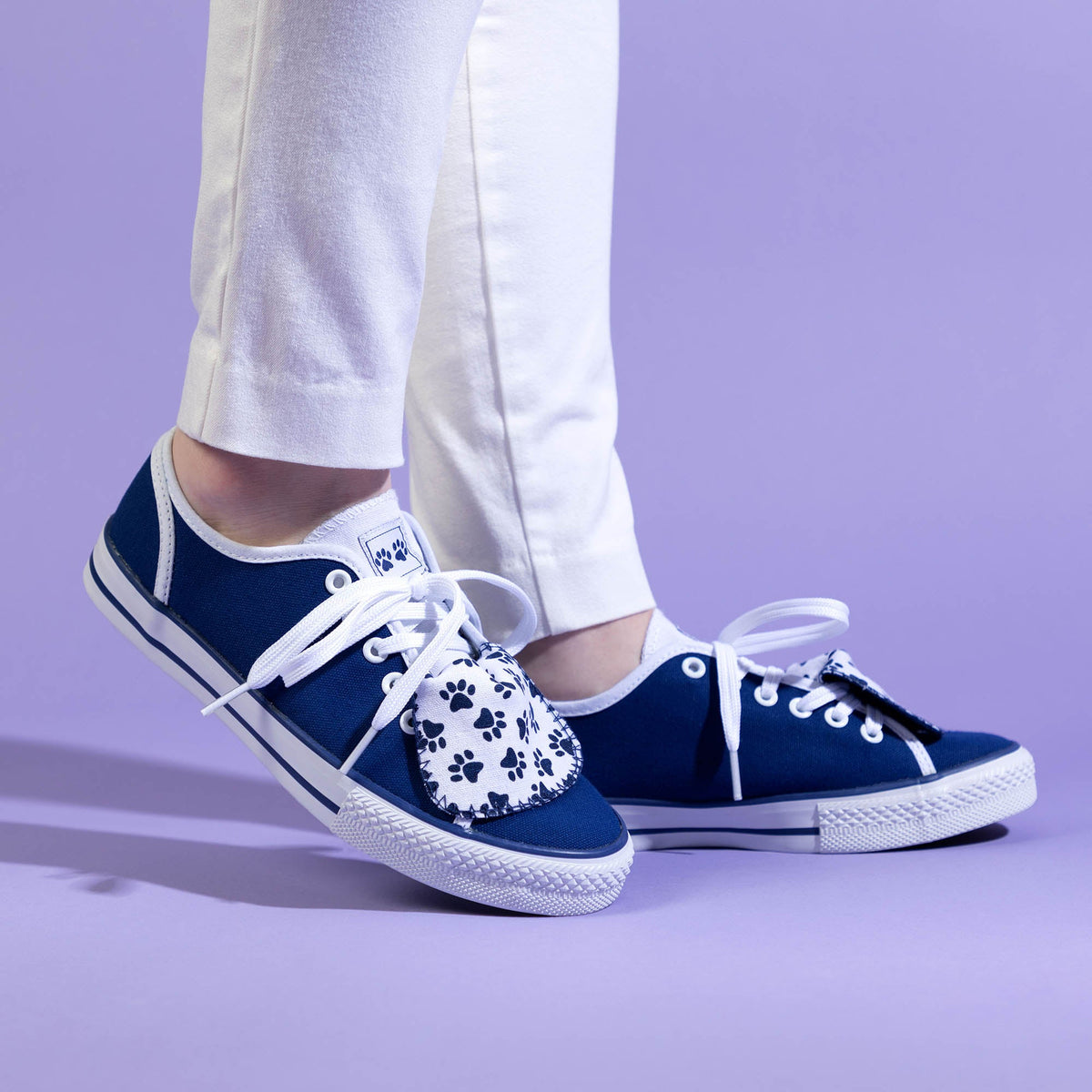 Women's Paw Print Low Top Shoes