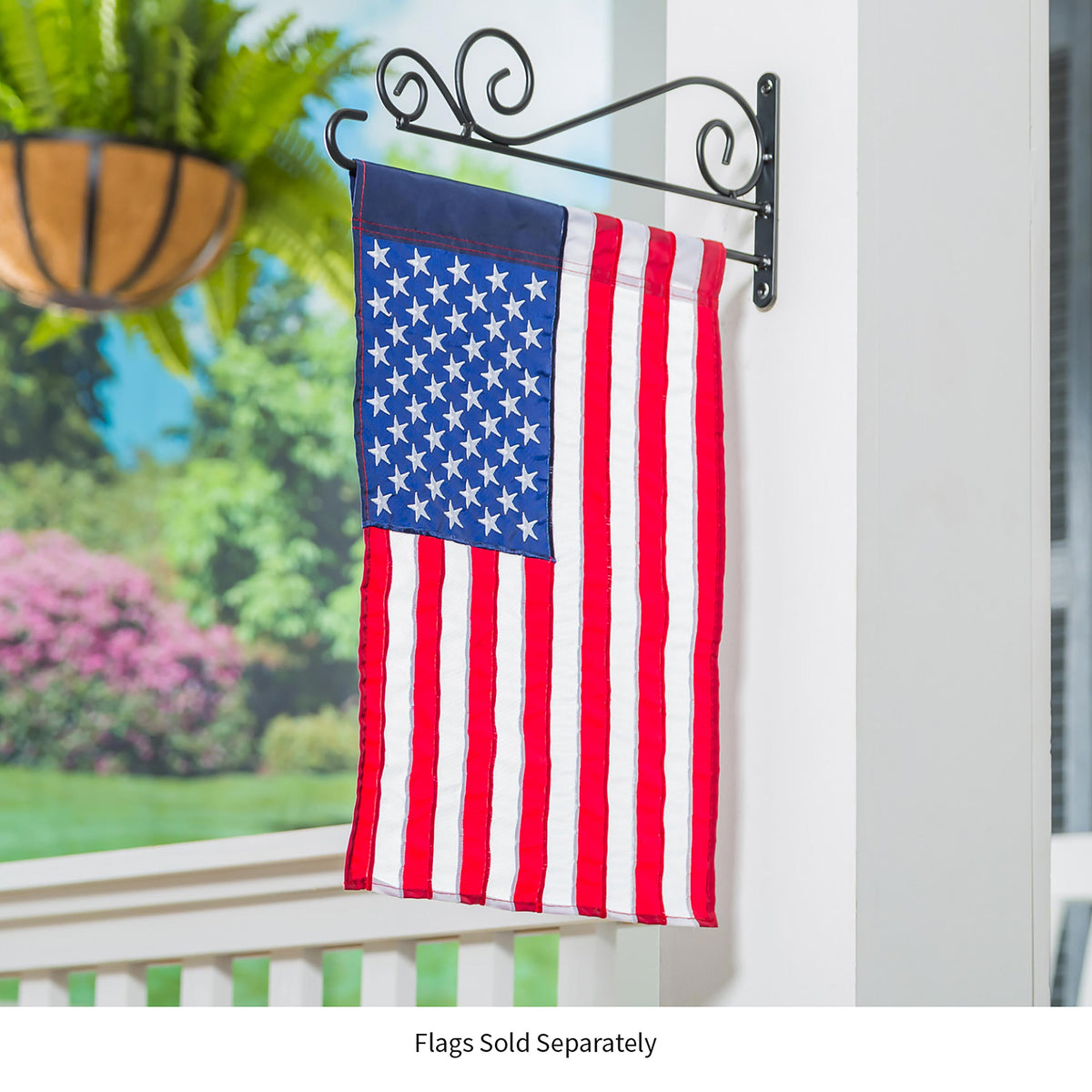 Swirl Wall-Mount Garden Flag Hanger
