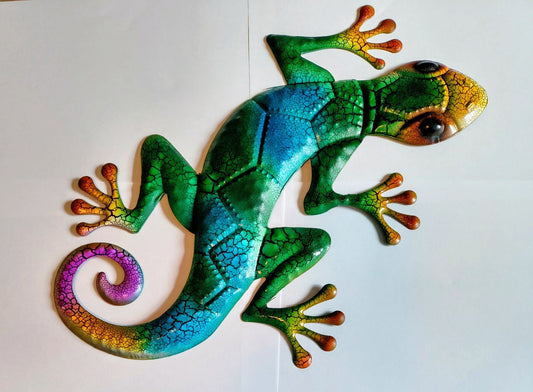 17 Inch Blue and Green Multiple Colors Gecko Lizard Metal Wall Artwork