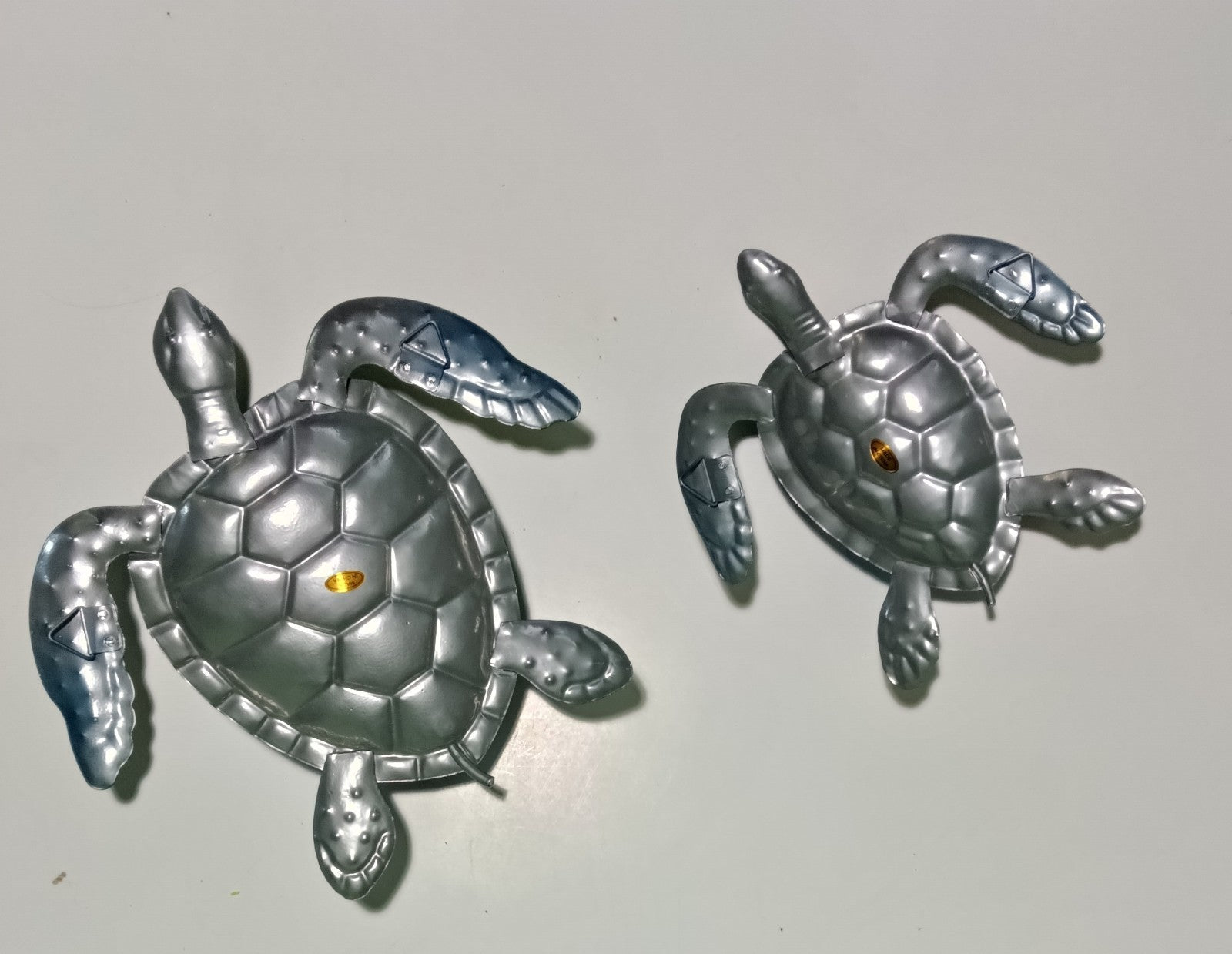 2 Piece Large One 8.5 inches Smaller One 6.5 inchesSet Metal Turtles Wall Mount 