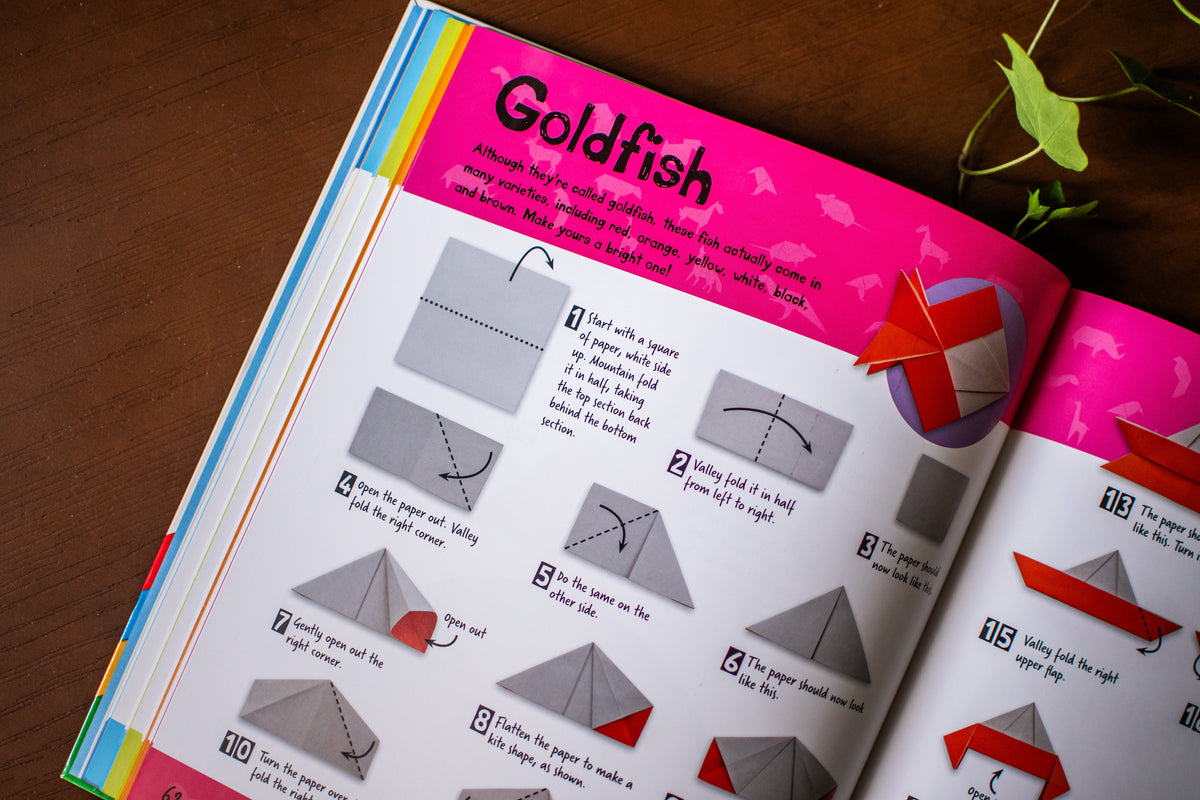 Incredible Origami: 95 Amazing Paper-Folding Projects, Includes Origami Paper