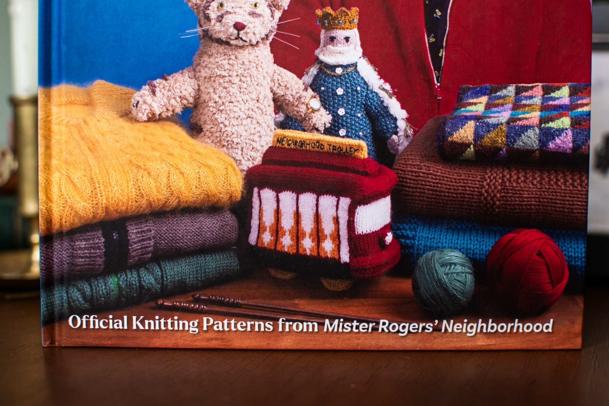 Mister Rogers' Neighborhood: Knitting the Neighborhood: Official Knitting Patterns from Mister Rogers' Neighborhood