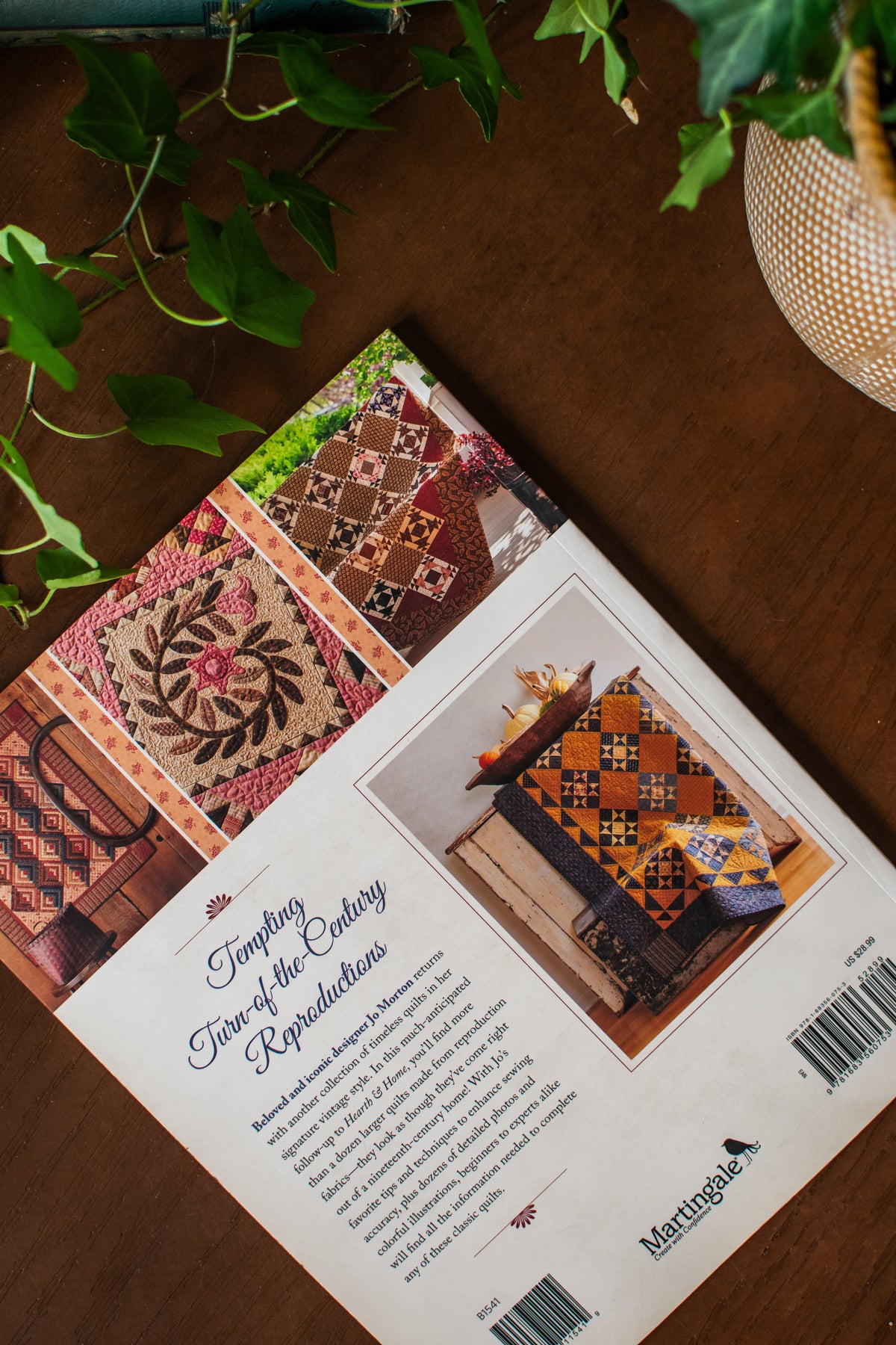 Tried & True: 13 Classic Quilts for Reproduction Fabrics
