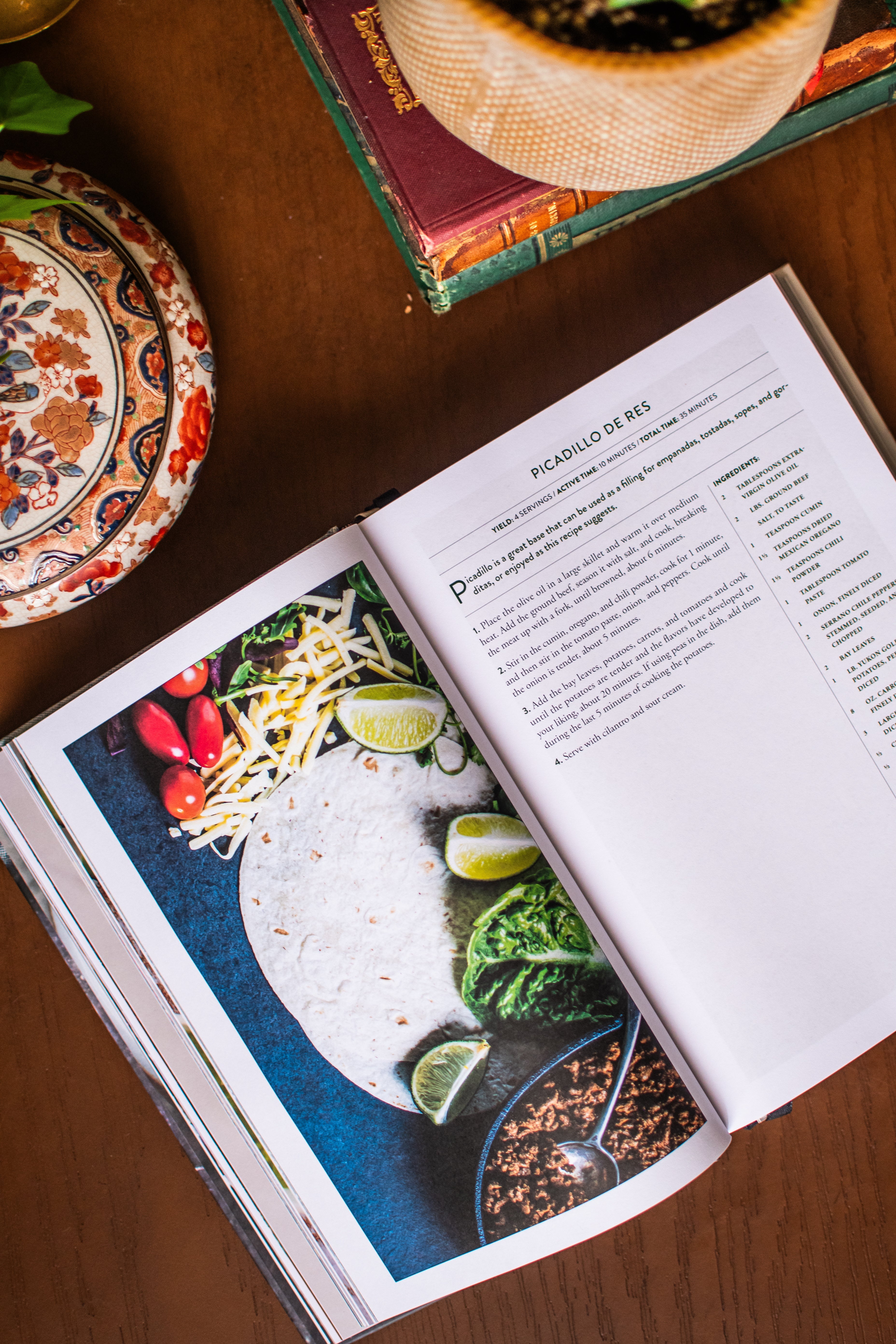 Mexican Food: The Ultimate Cookbook