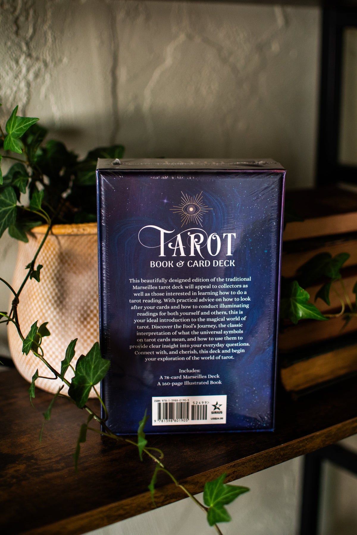 Tarot Book & Card Deck: Includes a 78-Card Marseilles Deck and a 160-Page Illustrated Book (Sirius Oracle Kits)