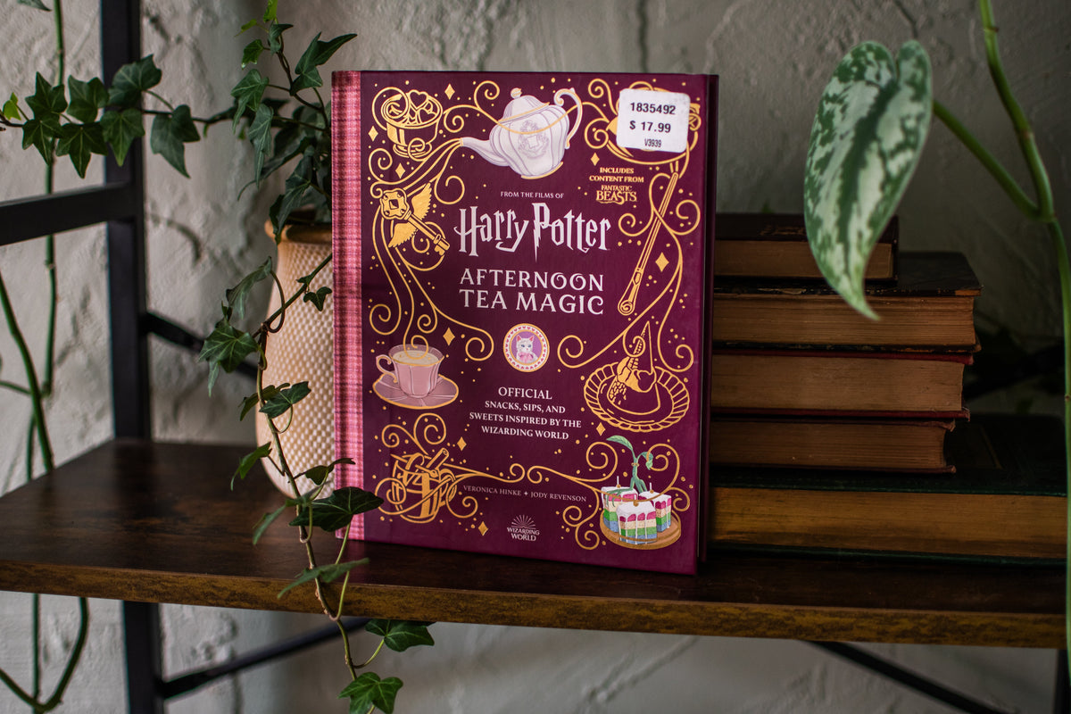 Harry Potter: Afternoon Tea Magic: Official Snacks, Sips, and Sweets Inspired by the Wizarding World