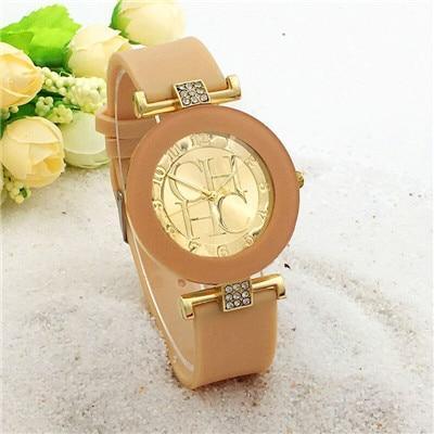 STEVVEX simple leather Casual Quartz Watch Women Crystal Silicone Watches Wrist Watch  For Women and Girls Coffee
