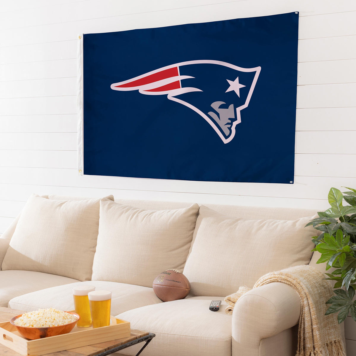 New England Patriots Single Sided Flag w/ 2 Grommets, 3'x5'