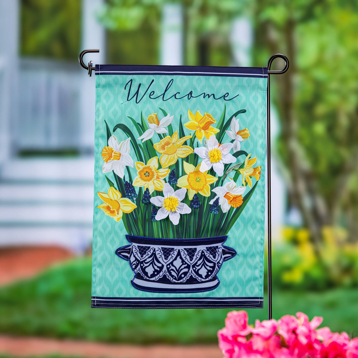 Delft Daffodil Applique Garden Flag