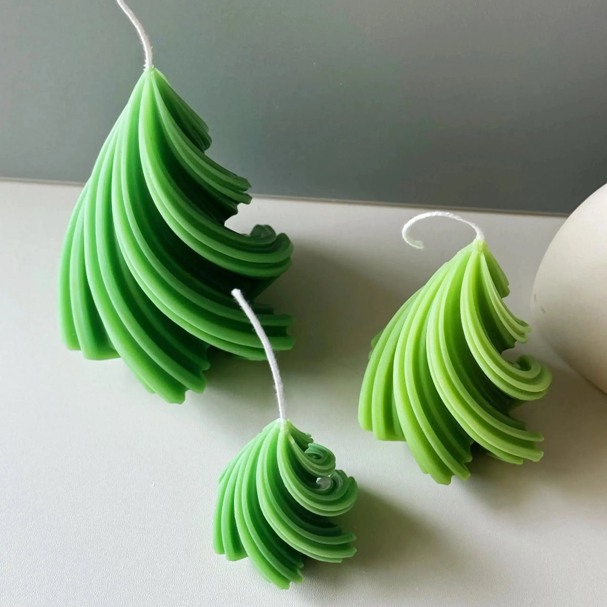 Swirling Christmas Tree Candles
