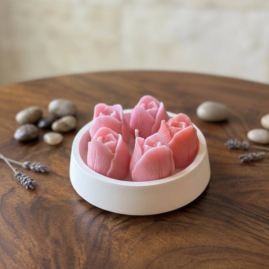 The Tulip Blossom Candle