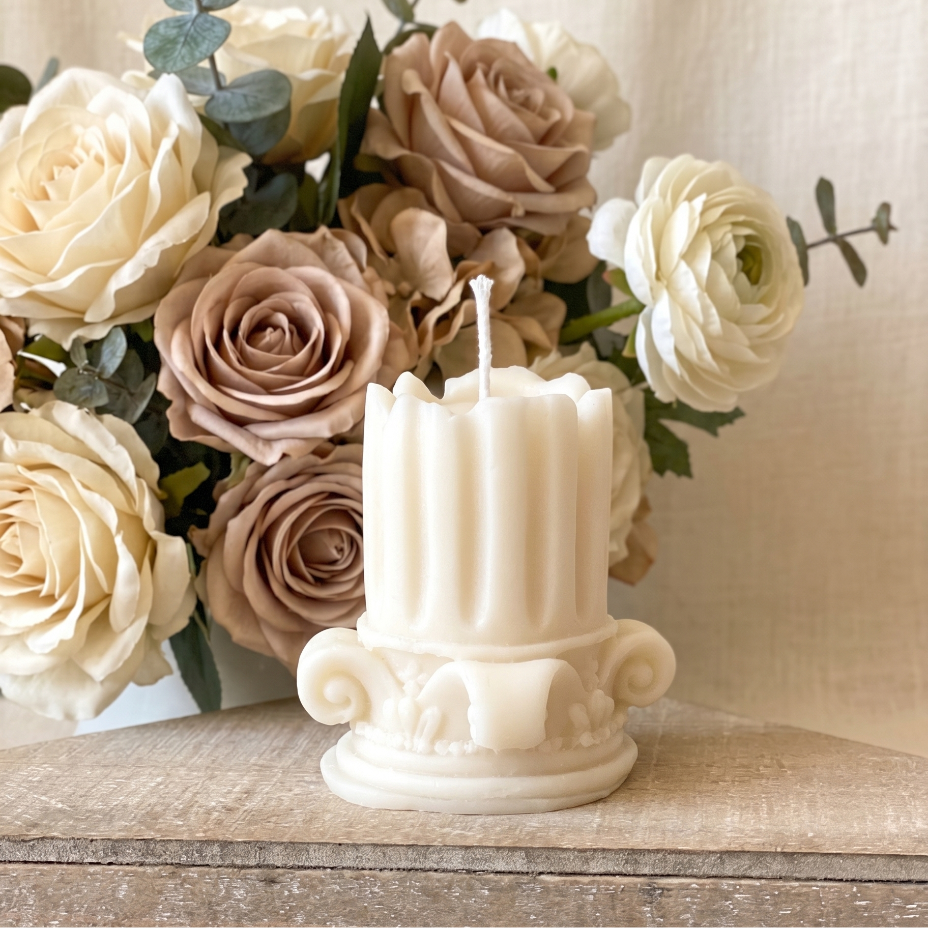 Romano Pillar Sculpture Candle – Hand-Poured Soy Wax | Ivory & Brown