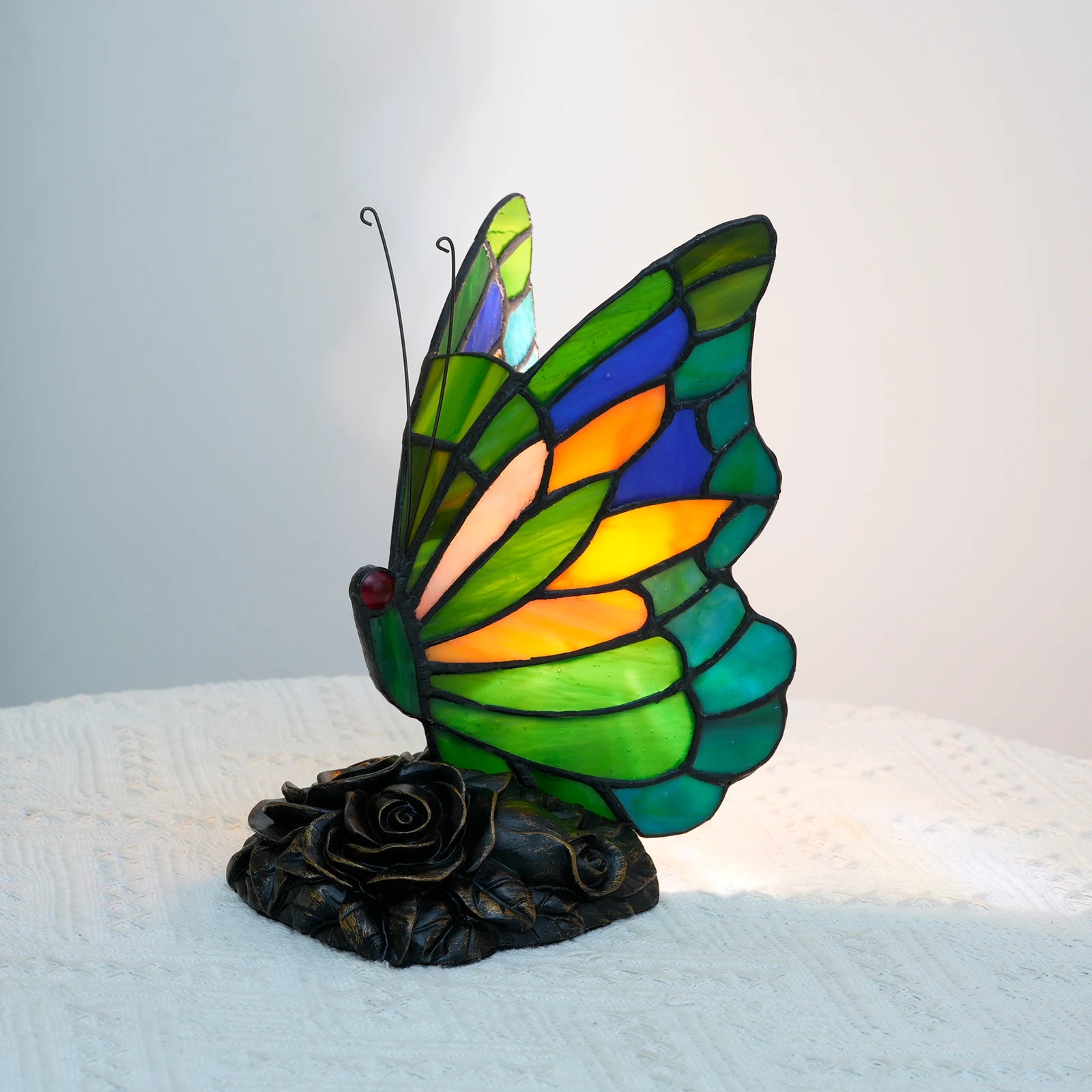 Modern Table Lamps Mediterranean Butterfly Retro Stained Glass Desk Lamp for Bedroom Bedside Vintage Living Room Light Fixtures