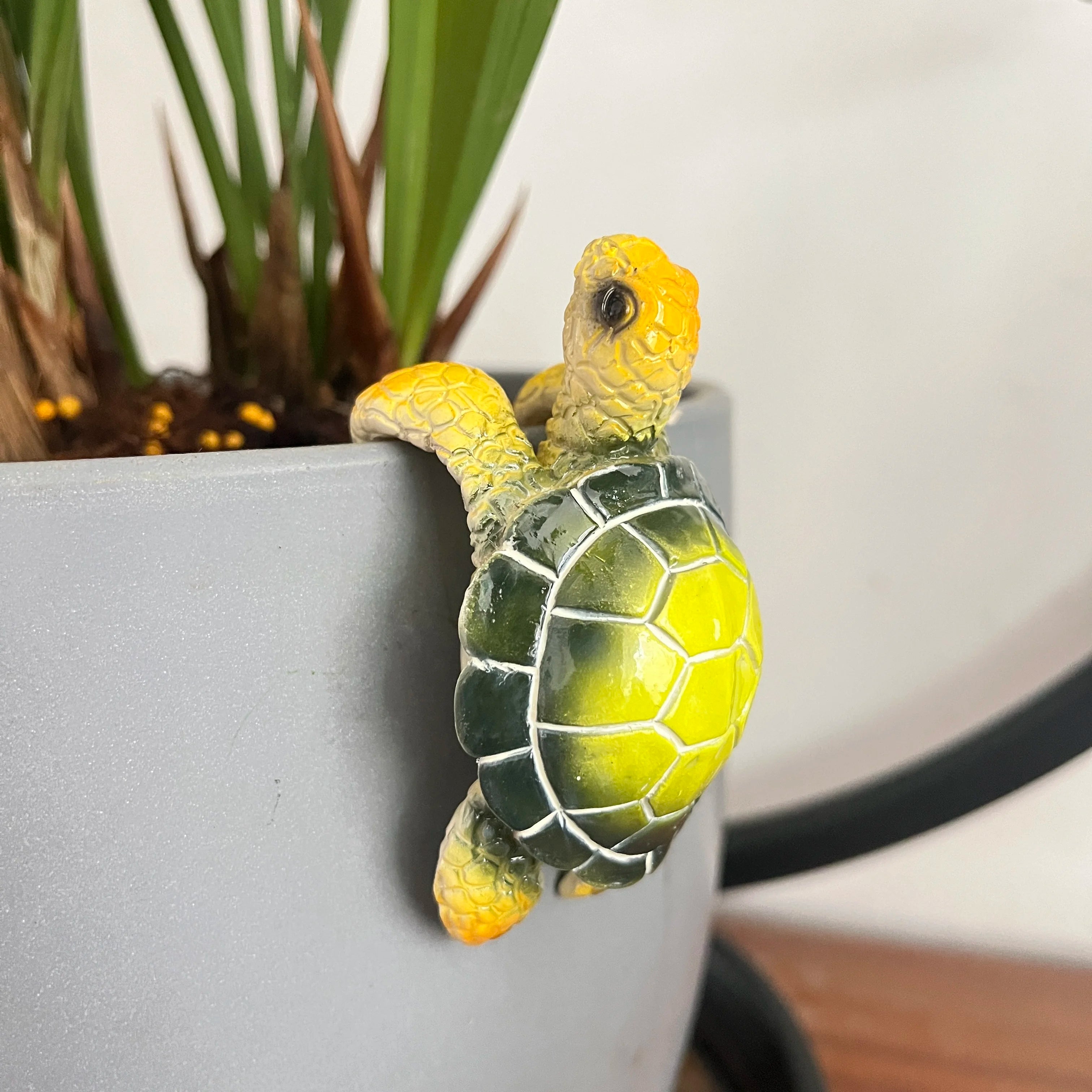 1Pc Small Turtle Resin Decoration, Coastal Home Theme, Christmas Gift for Mom, Turtle Statue Decorative Craft, Coastal Beach Decoration, Home Office Decor