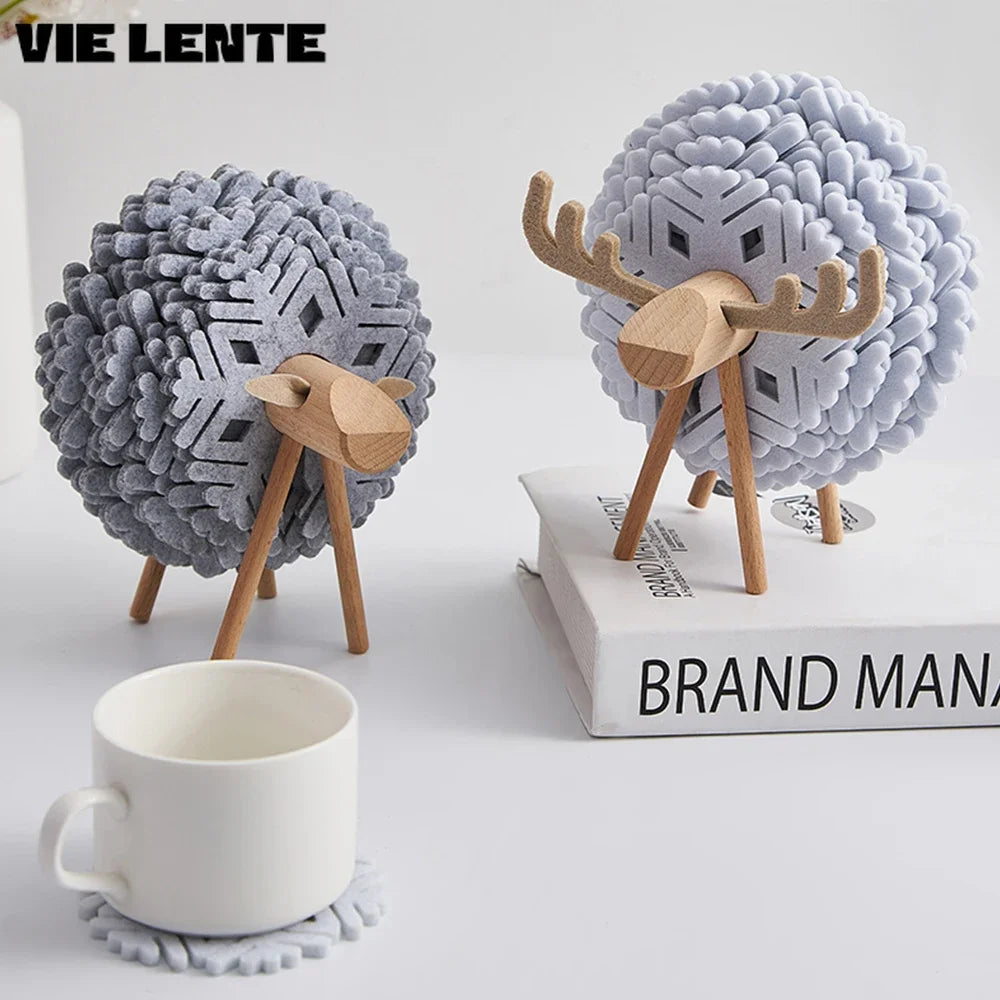 Elk Shape Drink Coasters Cup Pads Insulated Round Felt Cup Mats Creative Home Office Table Decoration Art Crafts Christmas Gift
