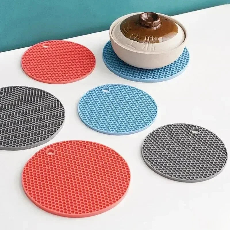 Round Heat Resistant Silicone Mat Drink Cup Coasters Insulation 13.5*13.5cm Non Slip  Placemat Kitchen Accessories Pot Holder