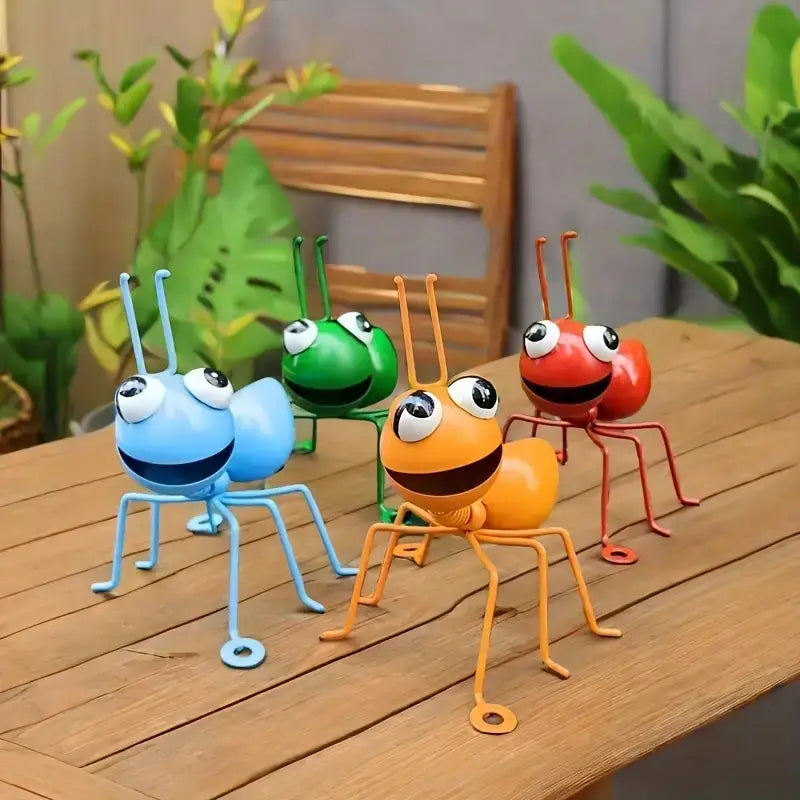Metal Ant Statue Outdoor Garden Decor Hanging Sculpture