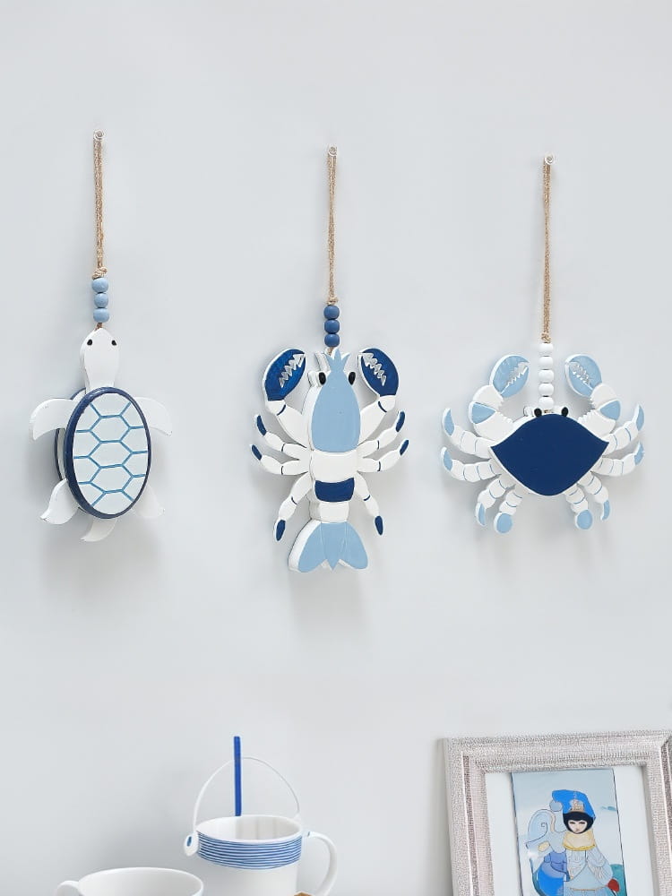 Wooden Mediterranean Seafood Lobster Pendant Decor