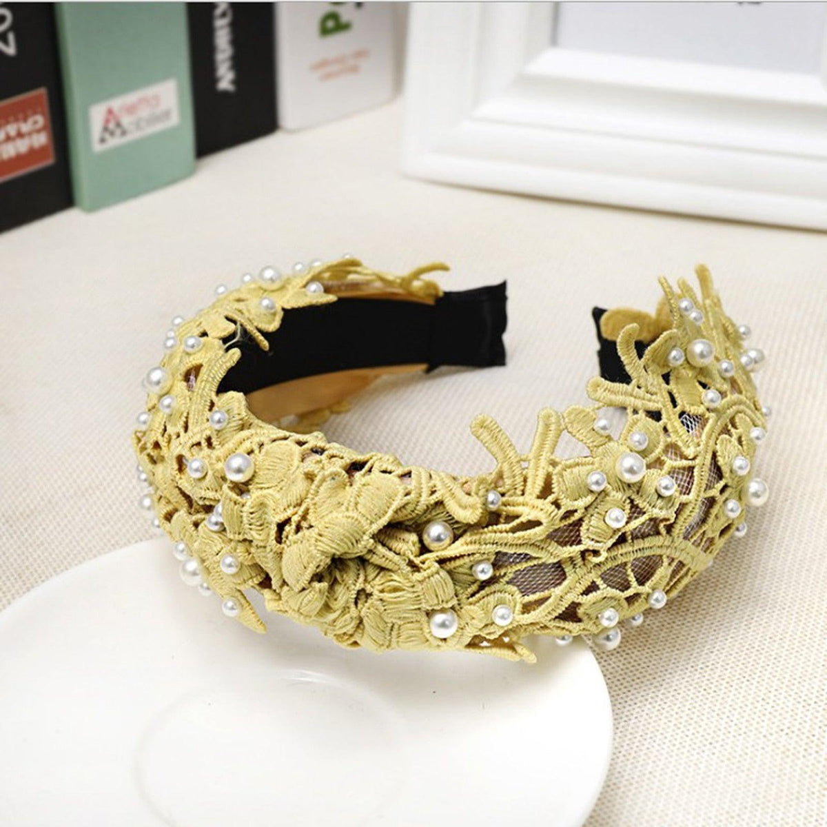 Fashion Girls Pearl Hairband White Black Lace Headband Women Artificial Pearls Hair Hoop Middle Knot Hair Accessories Gorgeous Hair Accessories For Women