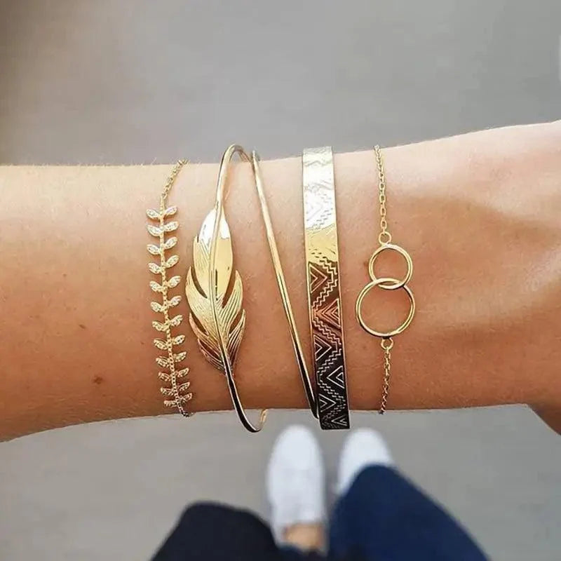 Luxruy Modern Bohemian Gold Color Moon Leaf Crystal Opal Open Bracelet Set for Women In Boho Beach Bangle Jewelry Style