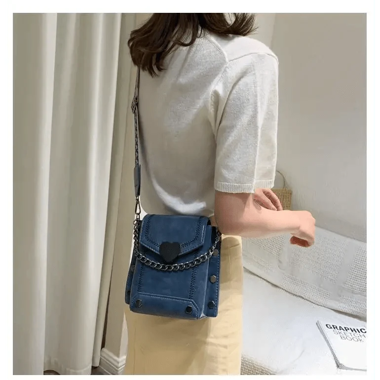 Modern Elegant Stunning Heart-Shaped Women's Bag Cute Studded Shoulder Bag For Women And Girls