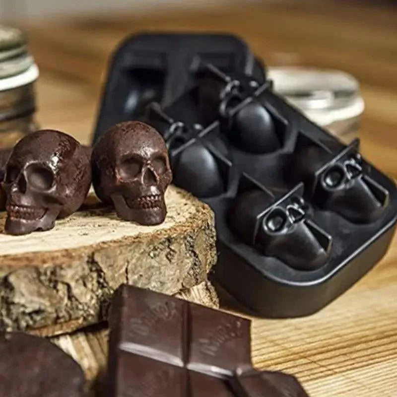 Multifunctional Ice Cube Maker Creative Silica Gel Gun Bullet Skull Shape Tray Mold Home Bar Party Cool Whiskey Wine Ice Cream Bar Tool