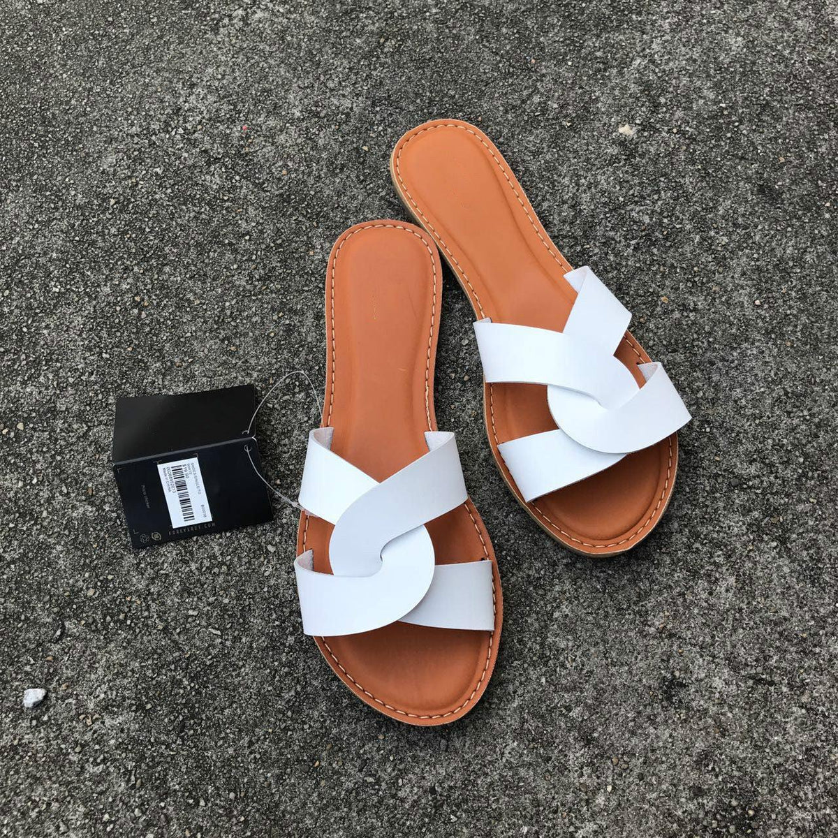 New Slides Women Summer Slippers Outdoor Summer Beach Shoes Fashion Slip-On Woman Slippers Leather Sandals Women's Flip Flops Leather Slide Beach Pool Slipper Sandals