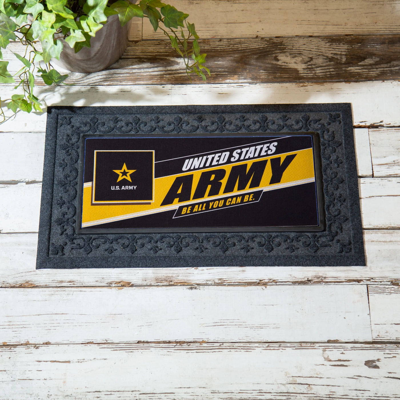 Black rubber army sassafras mat doormat with central rectangular design featuring the U.S. emblem