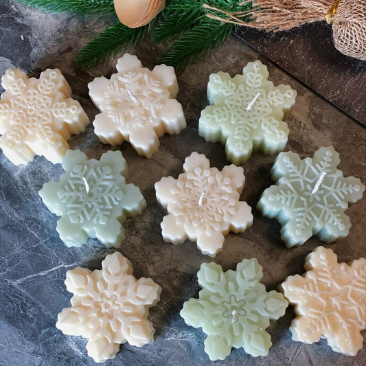 Snowflakes Handmade Candle - Festive Soy Wax Christmas Candle for Holiday Cheer