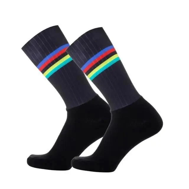 Stylish Summer  Breathable Cycling Socks For Men Anti Slip Seamless Sports Cycling Socks For Men Modern Design Running Sports Socks
